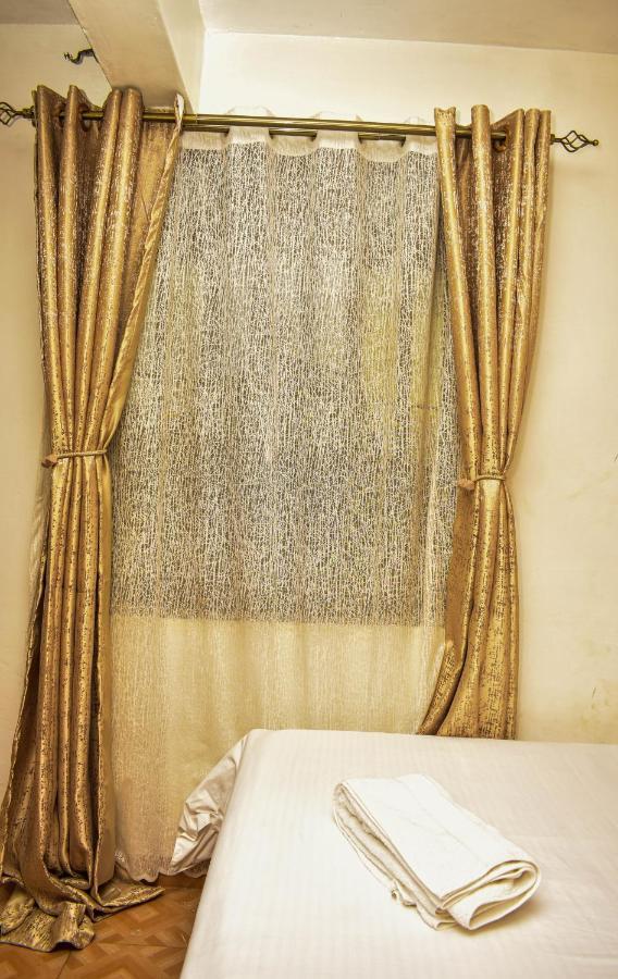 Unique, Compact Studio Apartment Kisumu Exterior foto